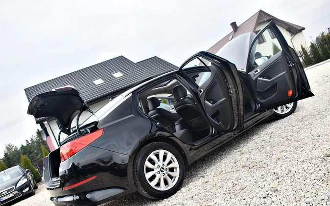 Kia Optima cena 48900 przebieg: 200000, rok produkcji 2014 z Krośniewice małe 667